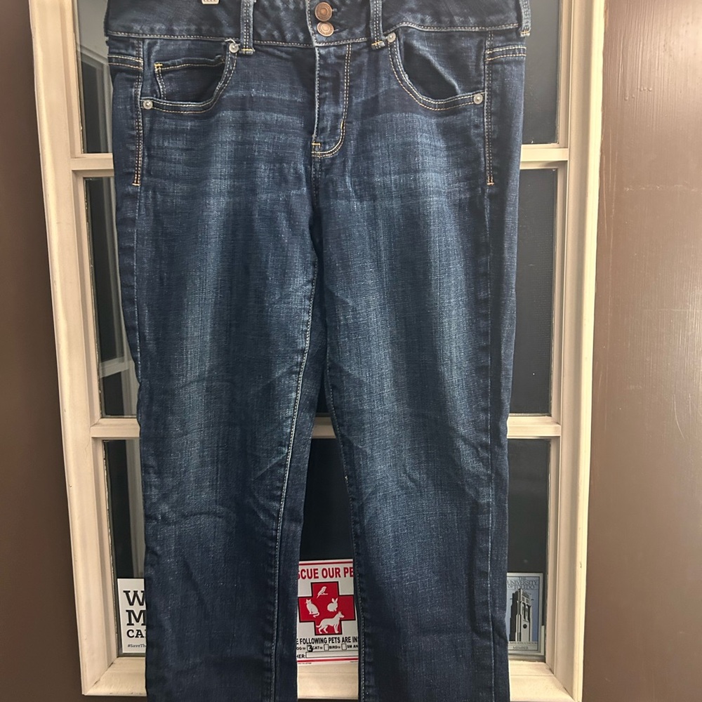 American Eagle capris